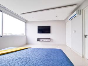 1BR at DK52 Sea view Rooftop with Jacuzzi and pool