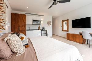 Free Beach Club!CIELO studio Lagunas Central Park