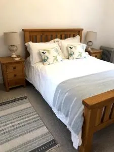 BELESME, PRIVATE ANNEX - Glazeley