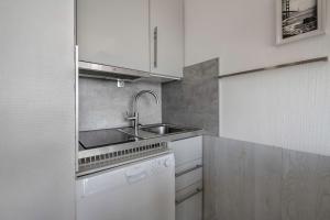 Appart avec terrasse et vue mer - 30m de la plage