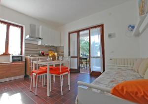 Casa Katia, Giuliana & Nami