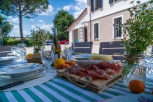 Casale Passalacqua Pesaro by Yohome