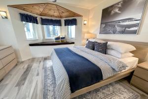 Ocean Front, Harmony at Oregon House, Stairs to the Beach!