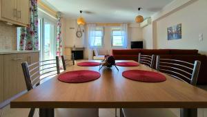 Michaelas apartment in Fanari