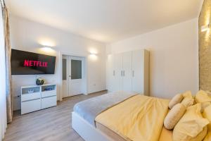 Central Family House With Self Check-in