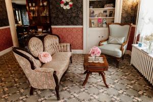 Westbrook Inn Bed and Breakfast
