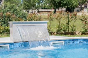 Villa Vala with a large yard near Pula