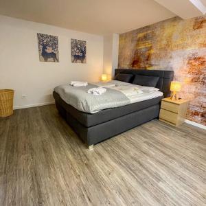 LaLeLou Braunlage, perfekt für Familien, zentral mit Garten 120qm, inkl Wäschepaket und WLAN, Boxspringbett, 6 Personen