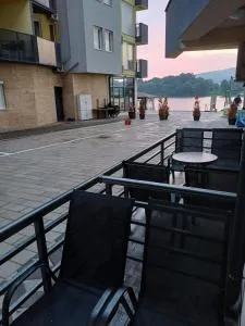 Prenoćište SILVER LUX Srebrno Jezero - Socolari