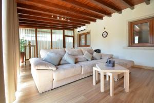 GALIHOST - Chalet con piscina en Vilagarcía de Arousa