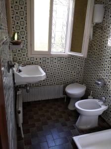 The Lemon House by The Sea