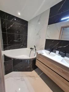 Appartements Appartement refait a neuf : photos des chambres