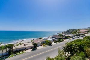 SURF-N-SAND 2-Bedrooms, MALIBU