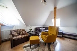 Apartament II-poziomowy POBIEROWO nam morzem - Лукенцин