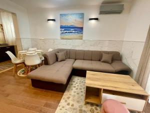 Apartment Rafailovici