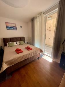 Apartment Rafailovici