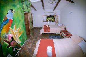 Birdwatchers House y Lodge