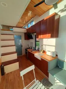 The Cyber Hut - Pukearuhe