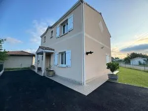 Maison jardin proche lac & Autoroute - Galgon