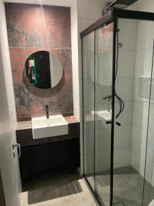 Moder Cozy Apartment