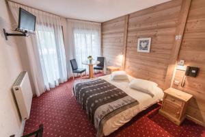 Hotels Hotel Club Le Cret : photos des chambres