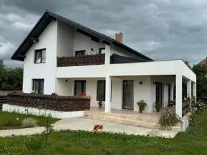 Casuta Mosului - Sîrbi