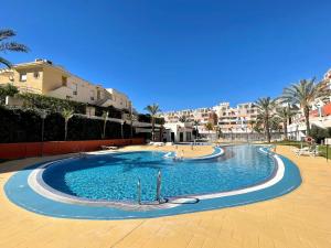 Apartment near beach with pools in Spain