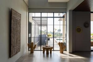 Green Hill Mountain City View Villa 8 bedrooms with a private heated swimming pool and a movie room