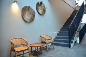 Green Hill Mountain City View Villa 8 bedrooms with a private heated swimming pool and a movie room