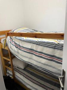 Résidence Alisier - T3 avec petite vue mer dans le domaine de la coudoulière MAE-8301