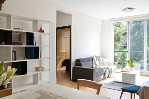 Walk Everywhere in Roma Norte: 3 BR, Balconies