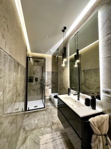 Falco Boutique Home with Jacuzzi