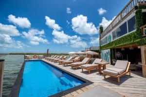 Aruna Resort & Villas