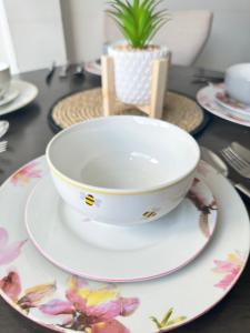 Cozy Family House 10 min from Manchester Airport