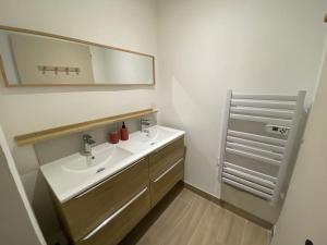 Appartement familial, 2 chambres, en RdC sur cour