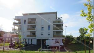 Appartements Appartement a Floirac avec 2 chambres, un parking prive, une terrasse, a 5 minutes en voiture de l'Arkea Arena de Bordeaux : photos des chambres