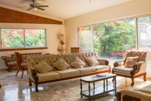Spacious Cuernavaca House 14 Guests Pool & Grill