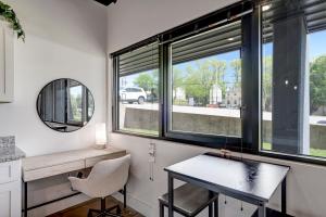 NEW Studio with 2 Beds 7 mins to Broadway