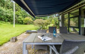 2 Bedroom Pet Friendly Home In Glesborg