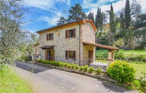 Cozy Home In Monte San Savino With Wifi