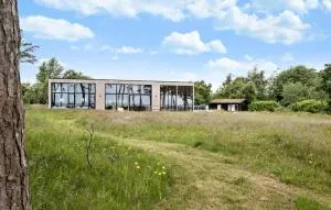 Amazing Home In Hadsund With Kitchen - Haslevgårde