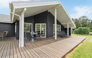 3 Bedroom Cozy Home In Tarm