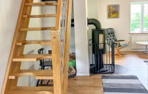 Gorgeous Home In Brösarp With Wifi