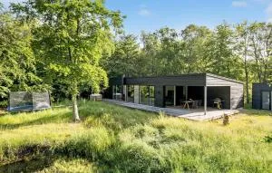 Nice Home In Hadsund With Wi-Fi - Helberskov