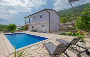 2 Bedroom Gorgeous Home In Umcani - Veliki Prolog