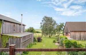 Gorgeous Apartment In Am Salzhaff
