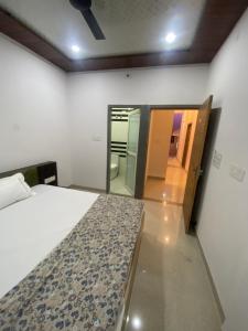 Shree Hanuman Hotel