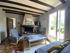 Maisons de vacances Maison spacieuse a Macaye, au calme, 6-8 pers, proche Cambo, animaux admis, jardin, internet WiFi - FR-1-495-141 : photos des chambres