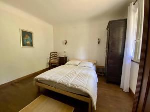 Maisons de vacances Maison spacieuse a Macaye, au calme, 6-8 pers, proche Cambo, animaux admis, jardin, internet WiFi - FR-1-495-141 : photos des chambres