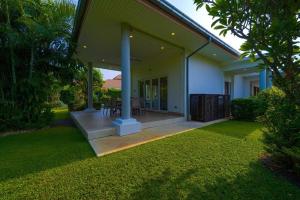 Modern 3 Bedroom Pool Villa - MR54